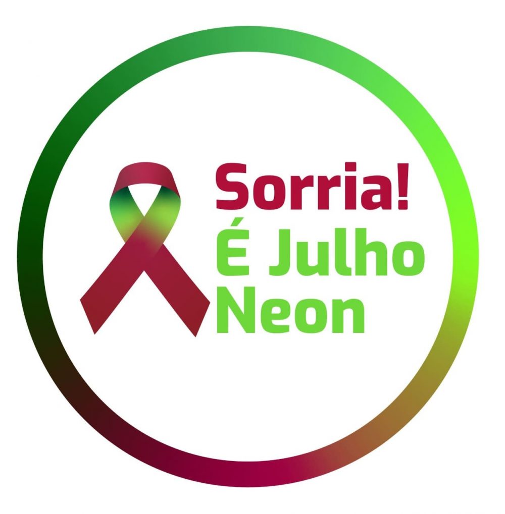 Julho Neon: Mês da Conscientização da saúde bucal